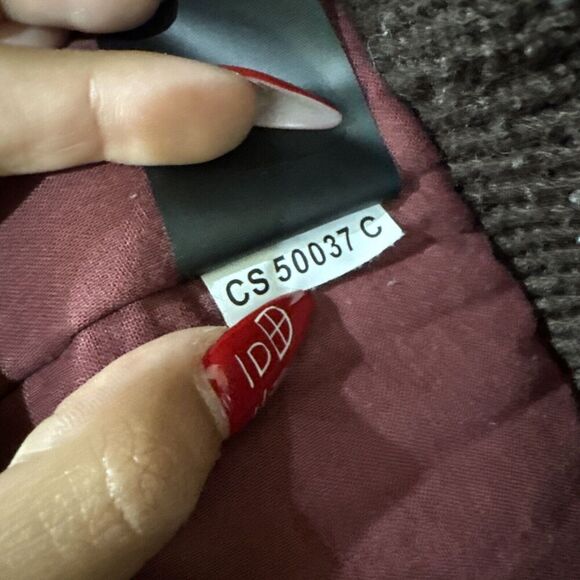 Helly Hansen Women’s Coat Size Medium. Plaid Cotton Outer Shell Fur Hooded - Picture 12 of 12